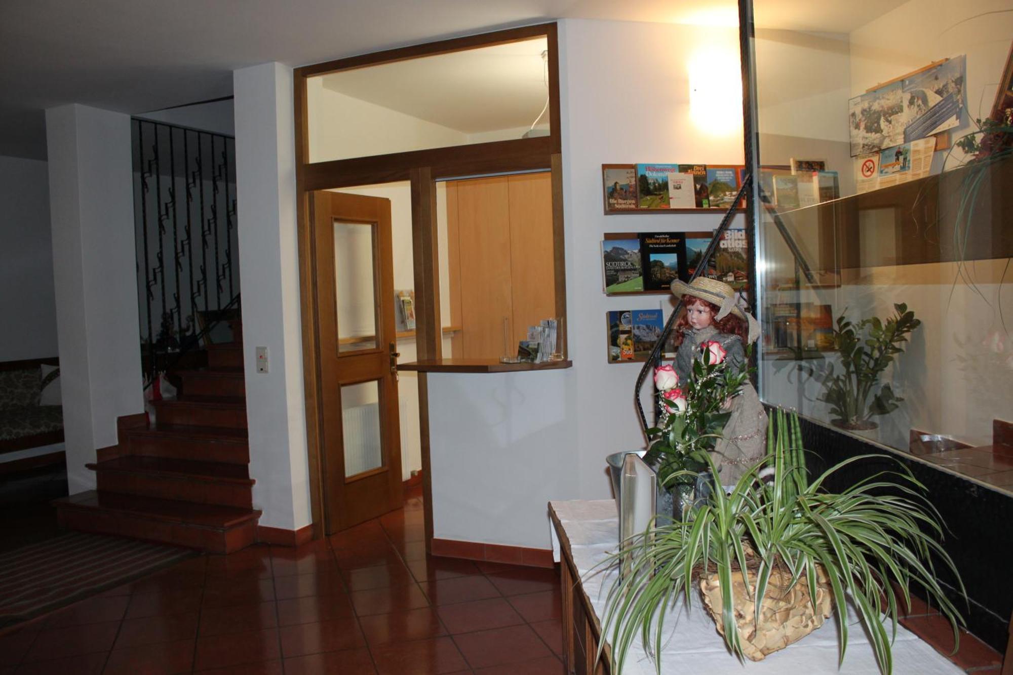 Residence Die Faerbe Sterzing Buitenkant foto