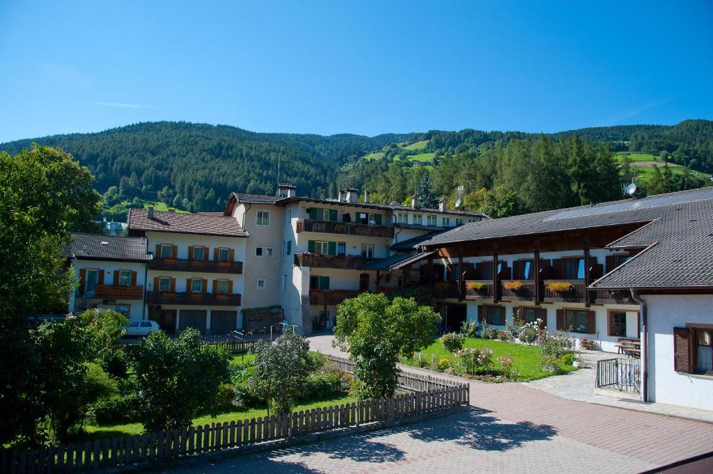 Residence Die Faerbe Sterzing Buitenkant foto